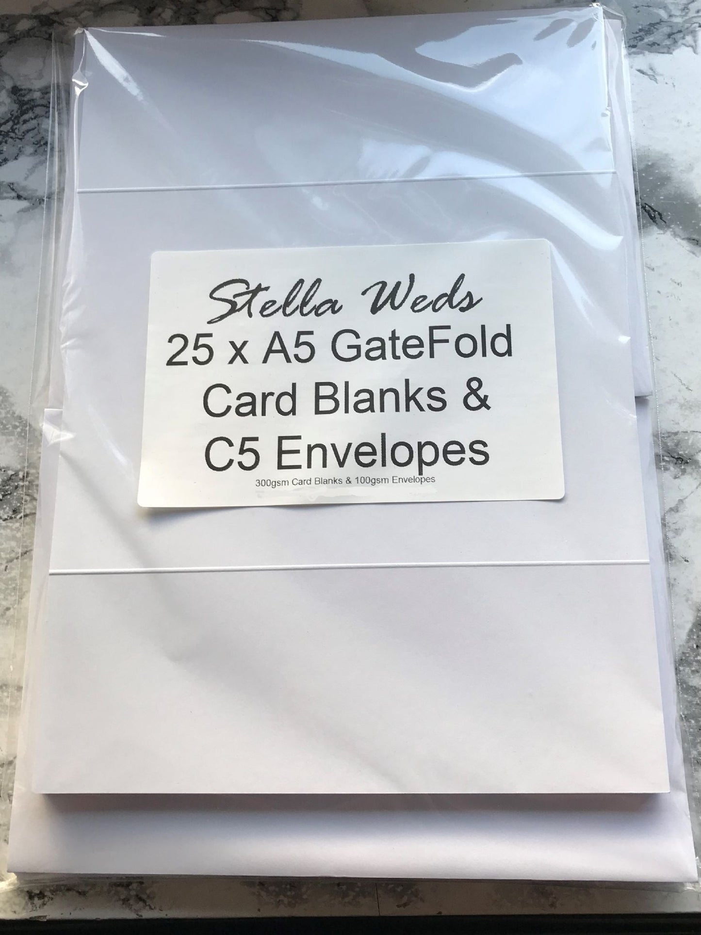 25 x A5 White GateFold Card Blanks & Envelopes - 300gsm